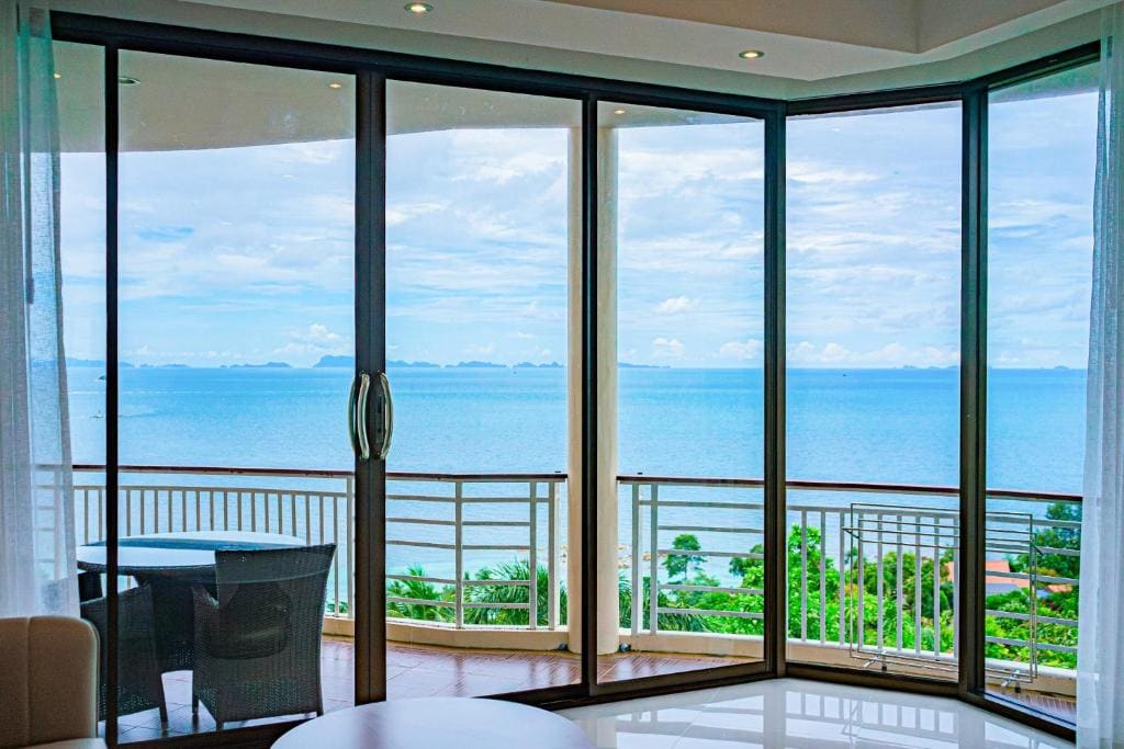 Juice Detox and Yoga Retreat Thailand